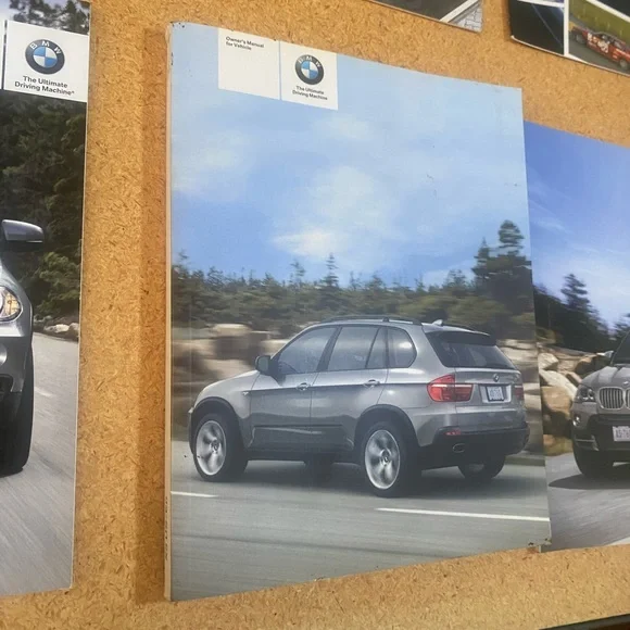 2010 BMW X5 Owner’s Manual & Case with Additional Panphlets